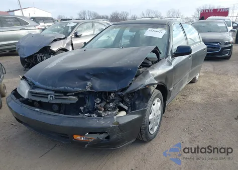 1997 Honda Accord Lx из США, поврежденный, VIN 1HGCD5532VA049723